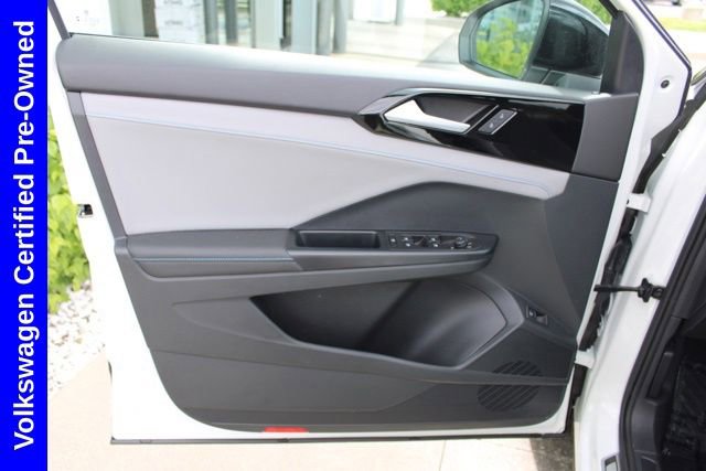 Used 2024 Volkswagen Taos SE AWD/4WD image 18