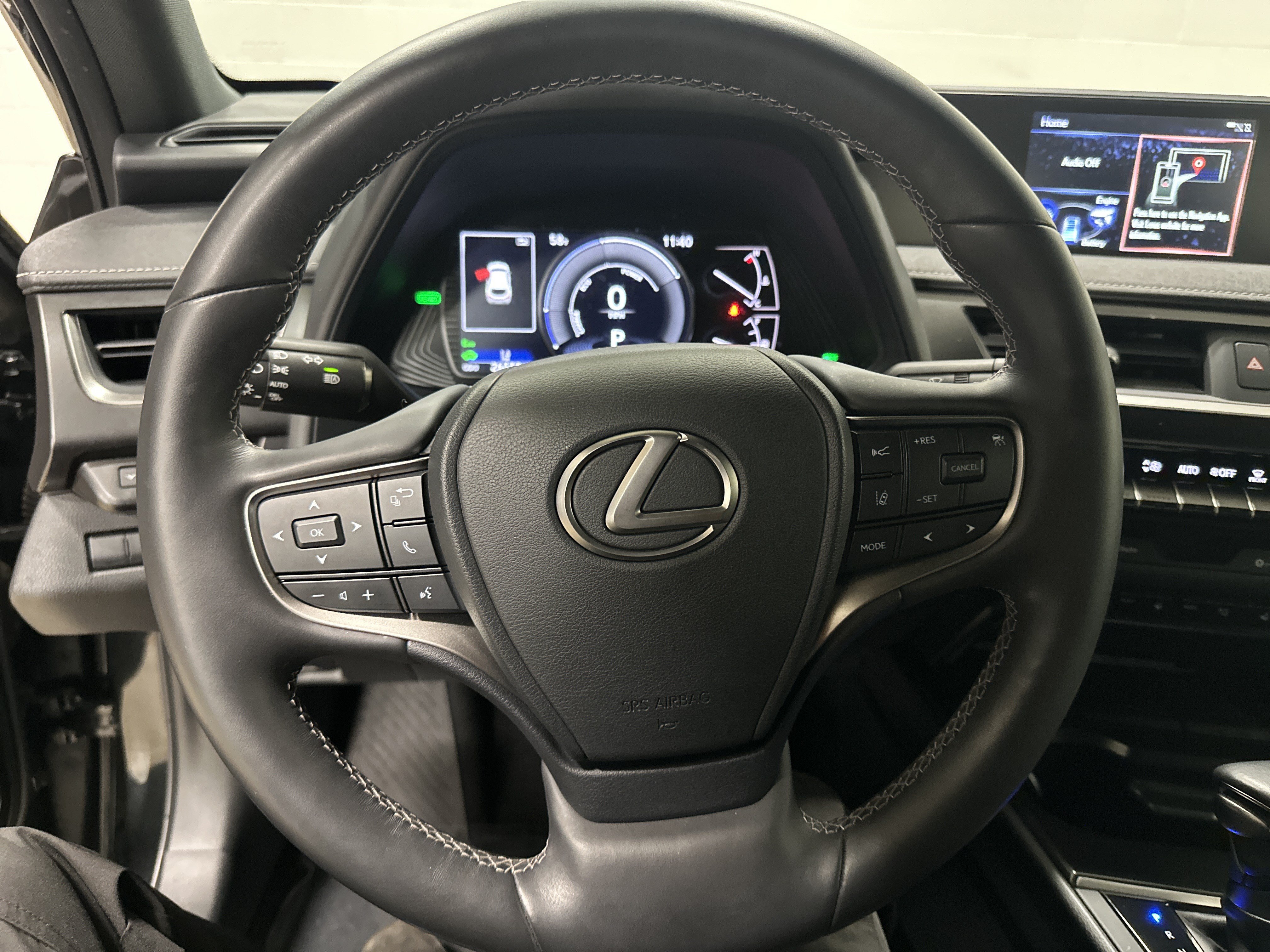 Used 2022 Lexus UX 250h w/ Premium Package AWD/4WD image 18