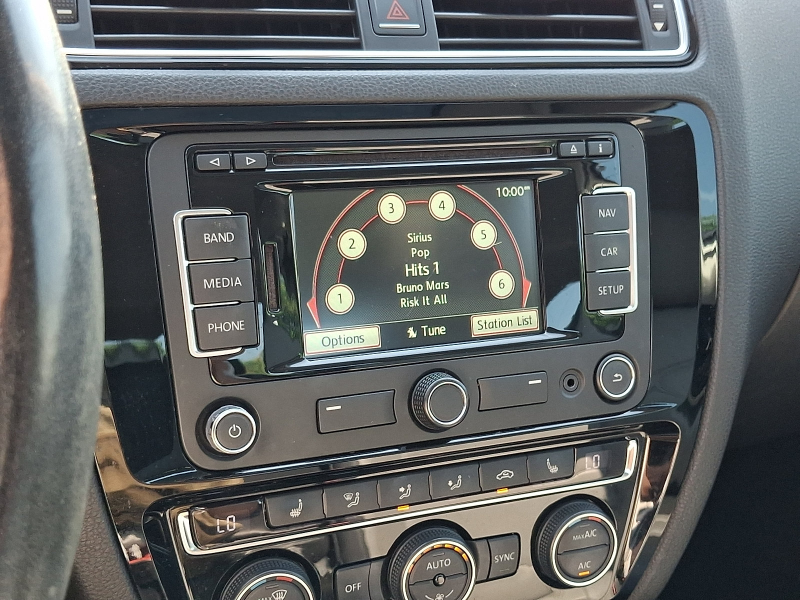 Used 2015 Volkswagen Jetta SEL Premium FWD image 20