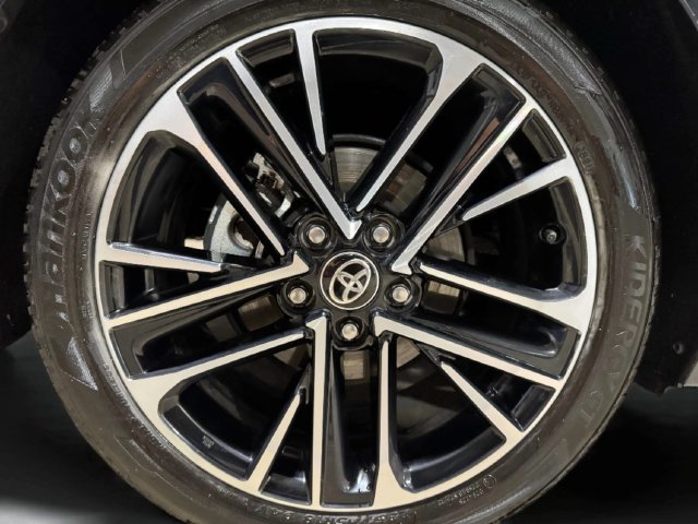 Used 2026 Toyota Camry XLE w/ Premium Plus Package AWD/4WD image 31