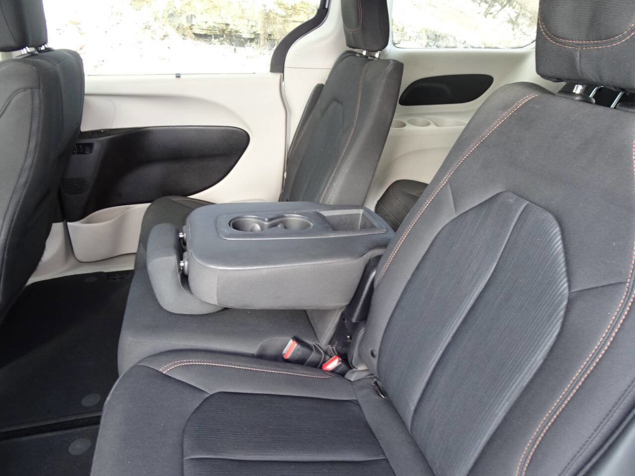 Used 2019 Chrysler Pacifica Touring Plus w/ Tire & Wheel Group image 16