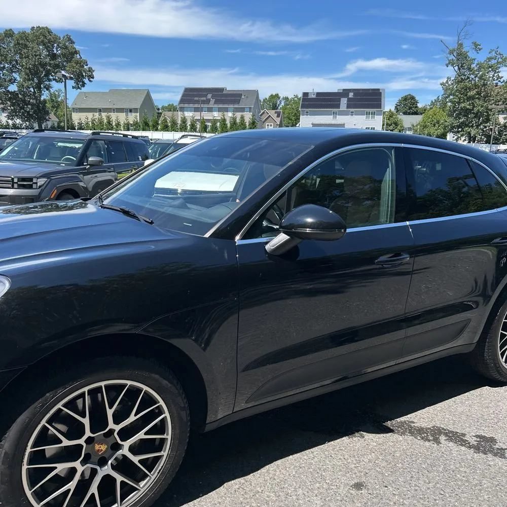 Used 2017 Porsche Macan S AWD/4WD image 2