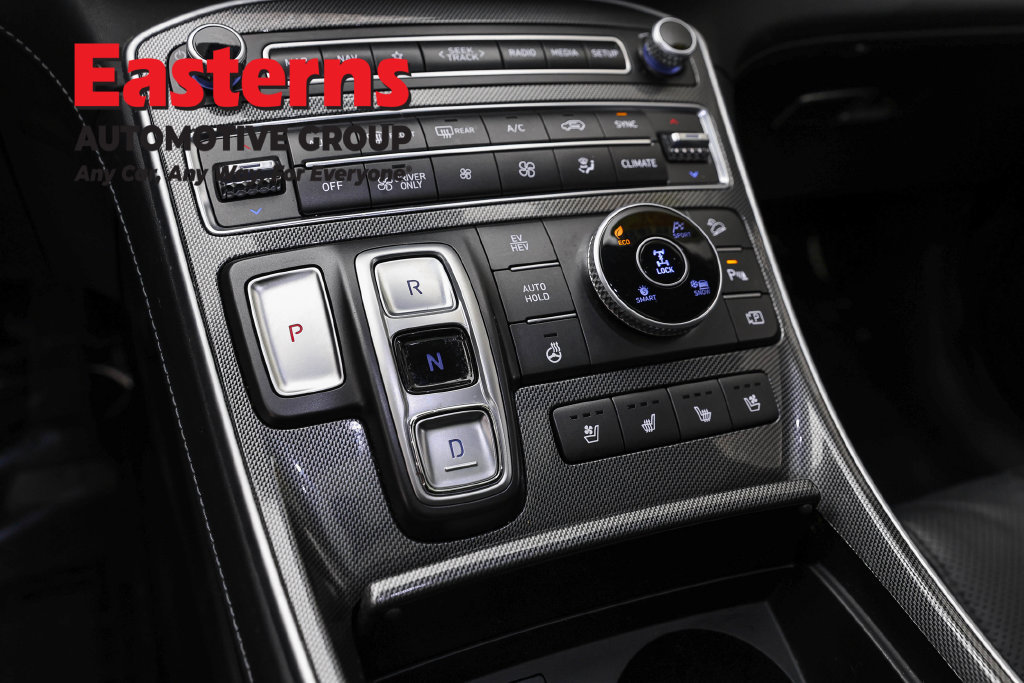 Used 2023 Hyundai Santa Fe Limited AWD/4WD image 15