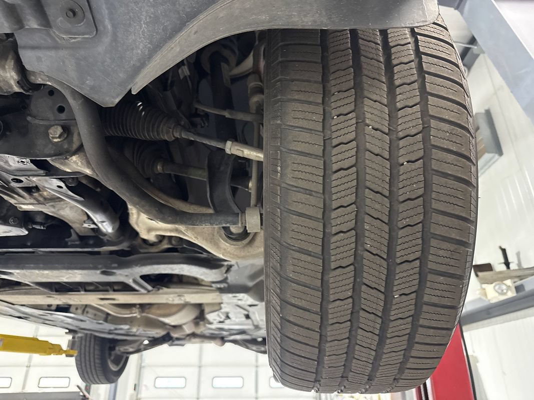 Used 2014 Mercedes-Benz ML 350 BlueTEC 4MATIC image 41