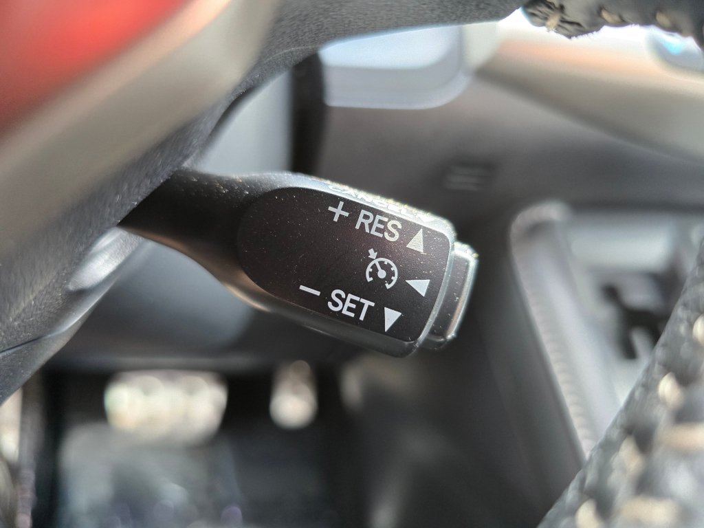 Used 2014 Lexus CT 200h w/ F Sport w/Nuluxe Interior FWD image 8