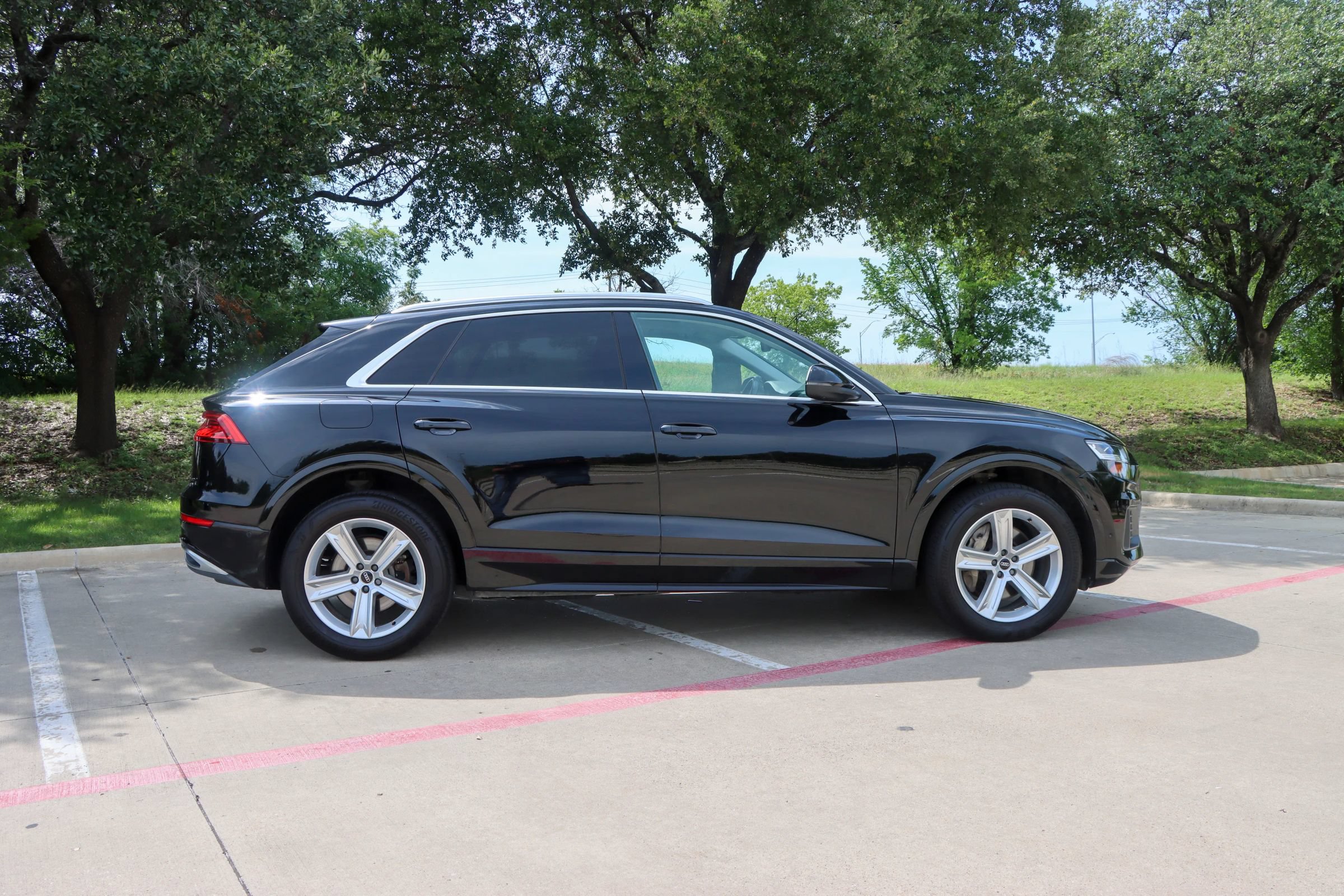 Used 2021 Audi Q8 Premium w/ Convenience Package AWD/4WD image 8