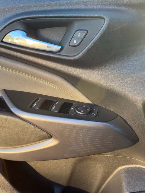 Used 2025 Chevrolet Trax ACTIV FWD image 18