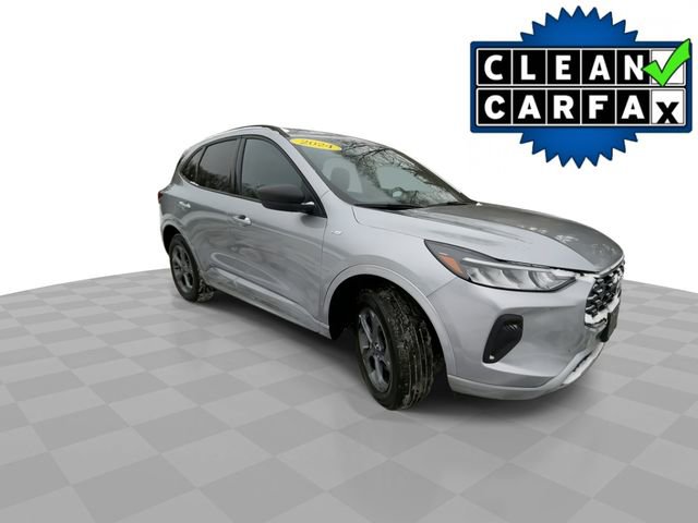 Used 2024 Ford Escape ST-Line image 2