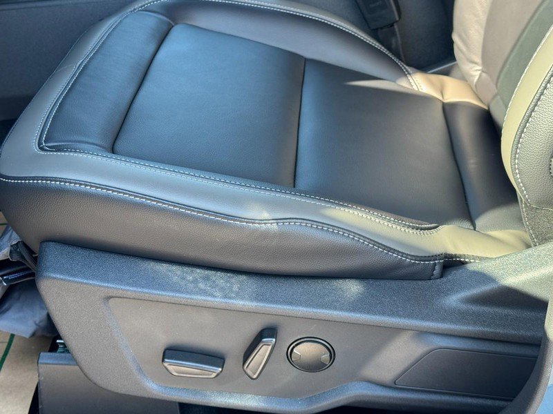 New 2025 Ford Bronco Outer Banks w/ Sasquatch Package image 11