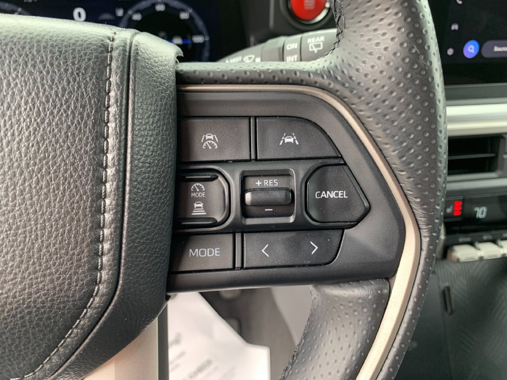 Used 2025 Toyota 4Runner TRD Off-Road AWD/4WD image 28
