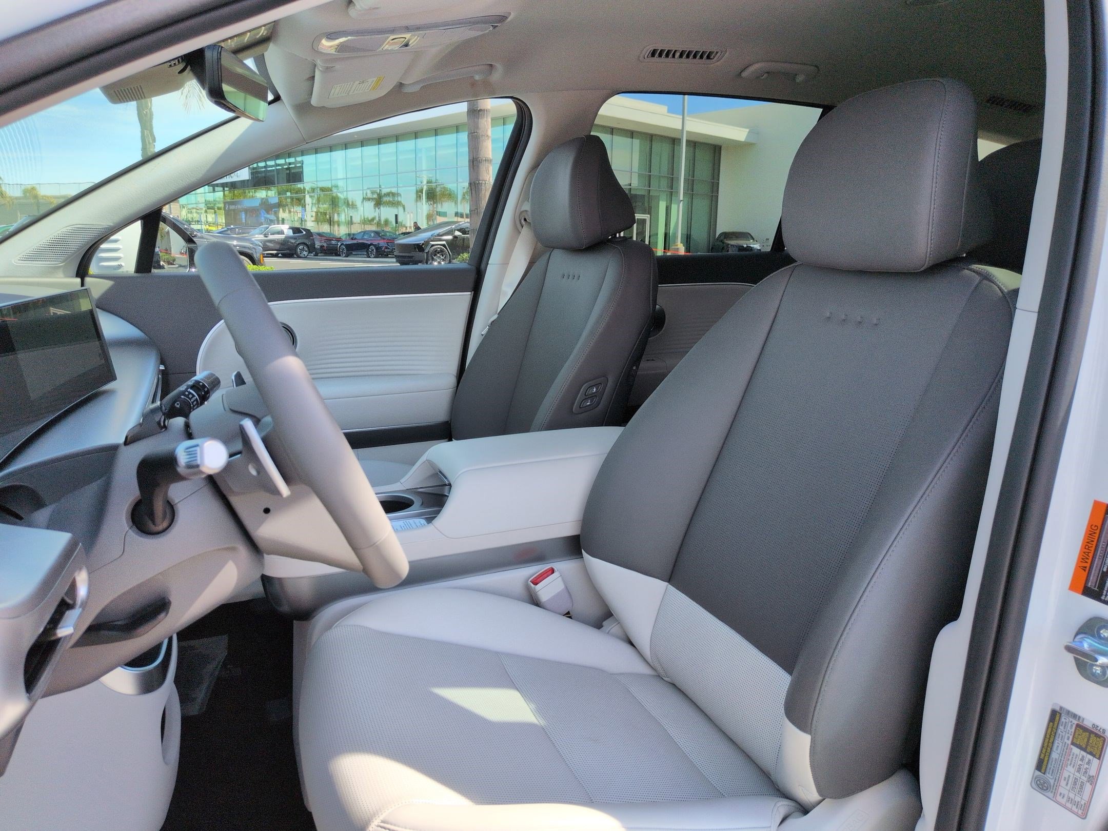 Used 2026 Hyundai Ioniq 9 SEL image 16