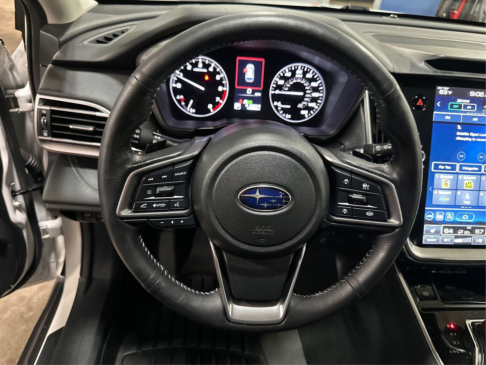 Used 2023 Subaru Outback Limited XT AWD/4WD image 19