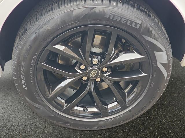 Certified 2025 Land Rover Discovery Sport S image 35