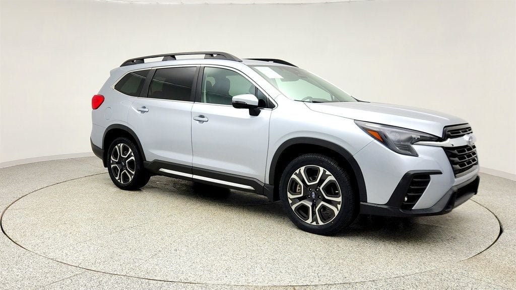 Used 2023 Subaru Ascent Limited AWD/4WD image 3