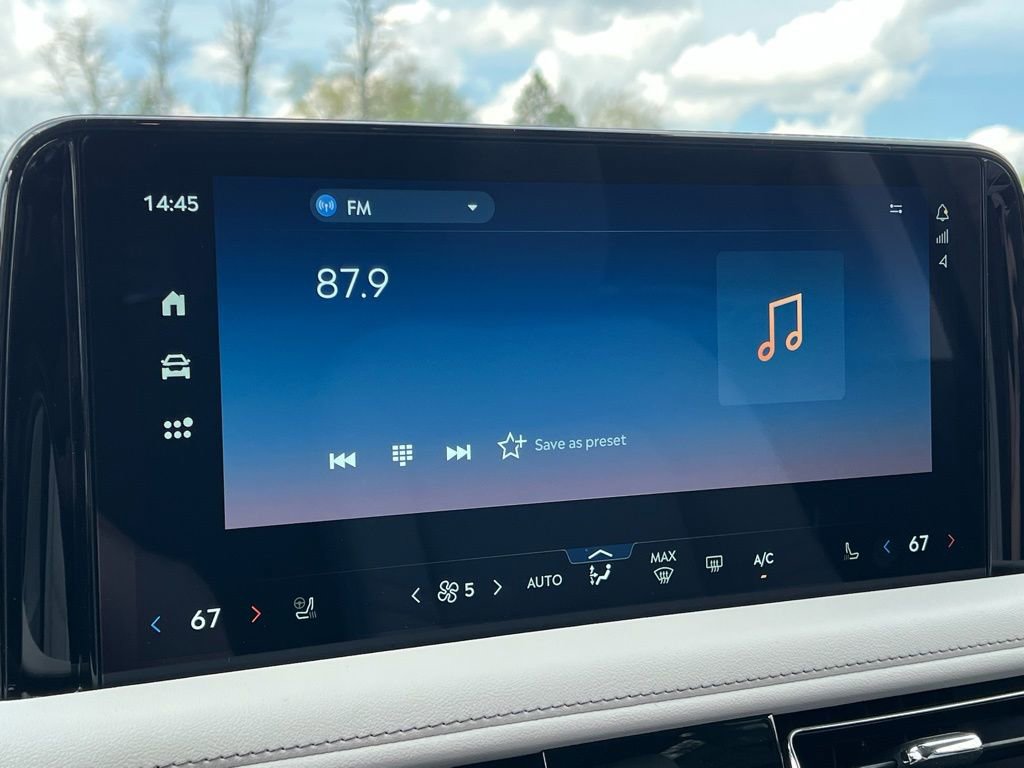 New 2026 Lincoln Aviator AWD image 11