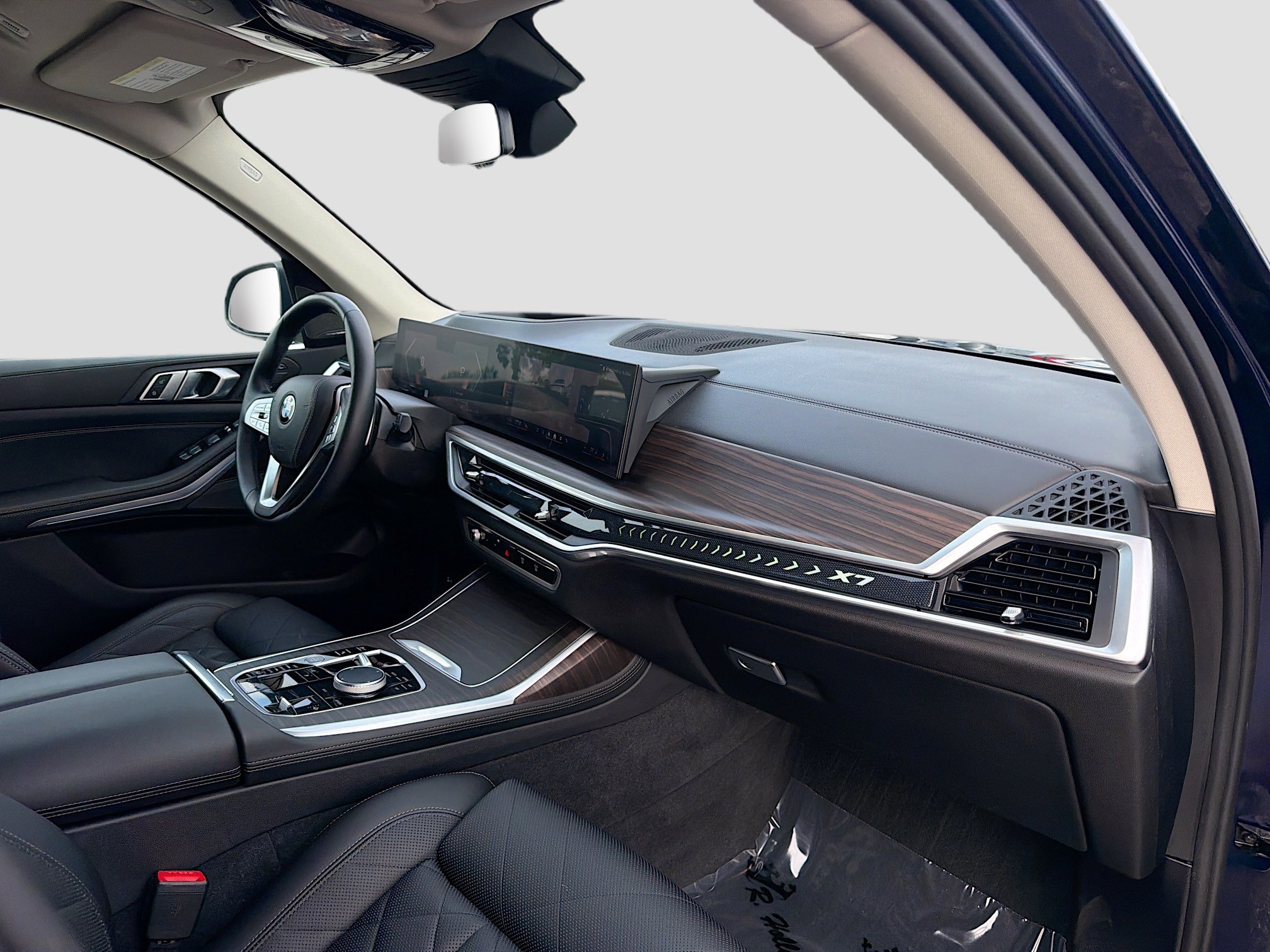 Used 2024 BMW X7 xDrive40i w/ Premium Package AWD/4WD image 15