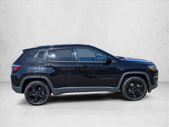 Used 2020 Jeep Compass Latitude FWD image 4