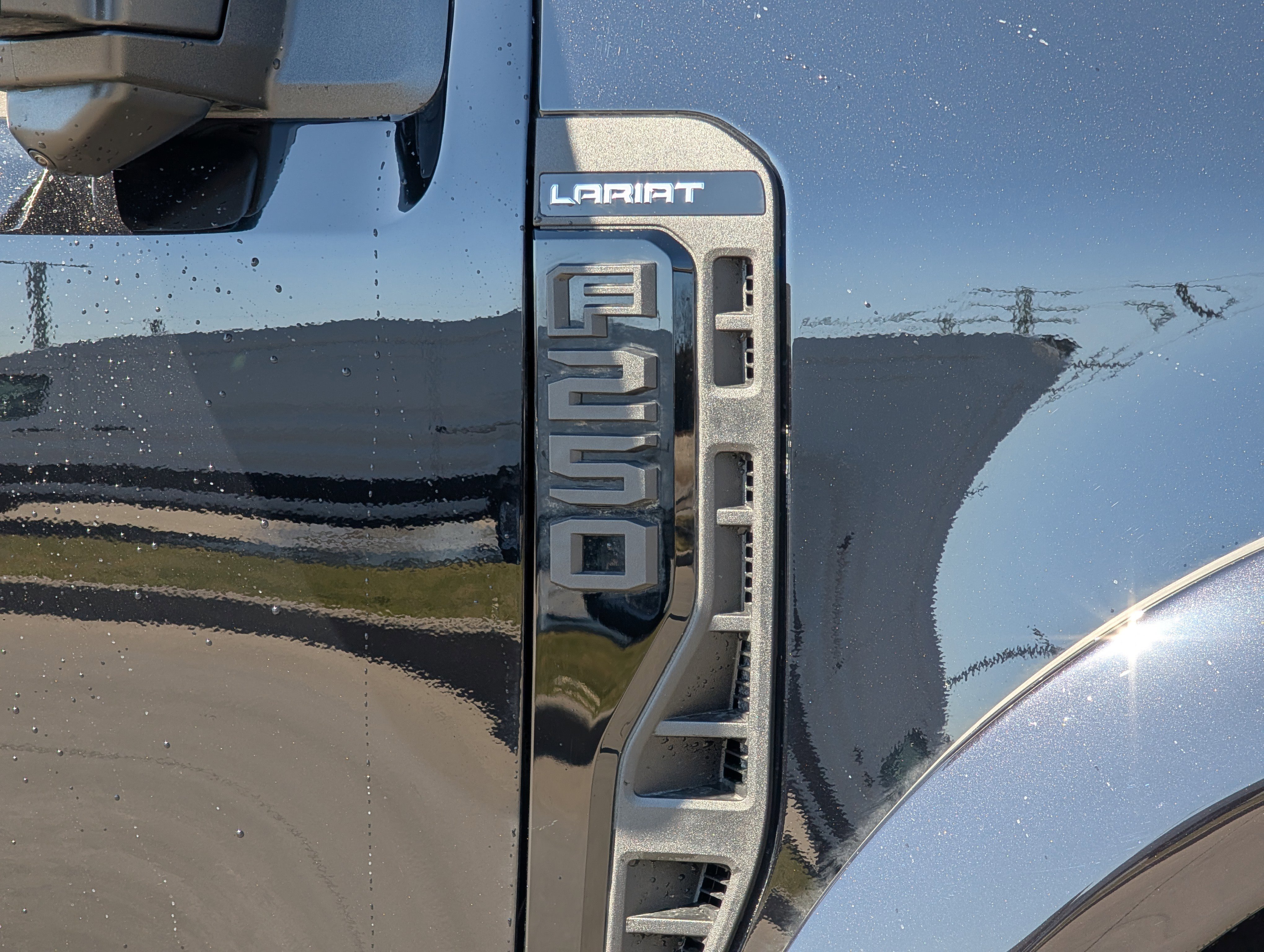 New 2026 Ford F250 Lariat w/ Black Appearance Package image 10