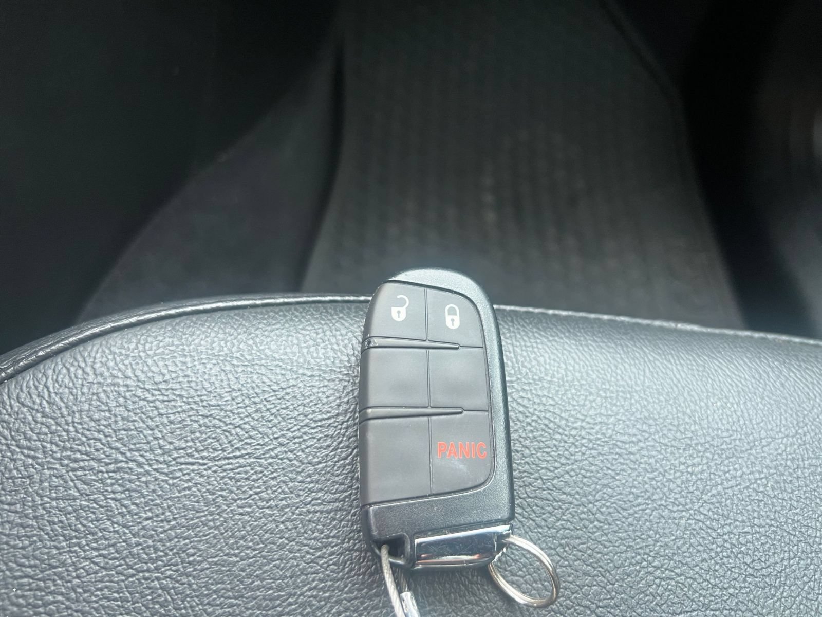 Used 2025 Jeep Compass Trailhawk AWD/4WD image 18
