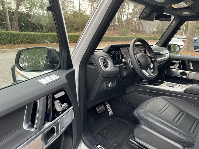 Used 2025 Mercedes-Benz G 550 image 4