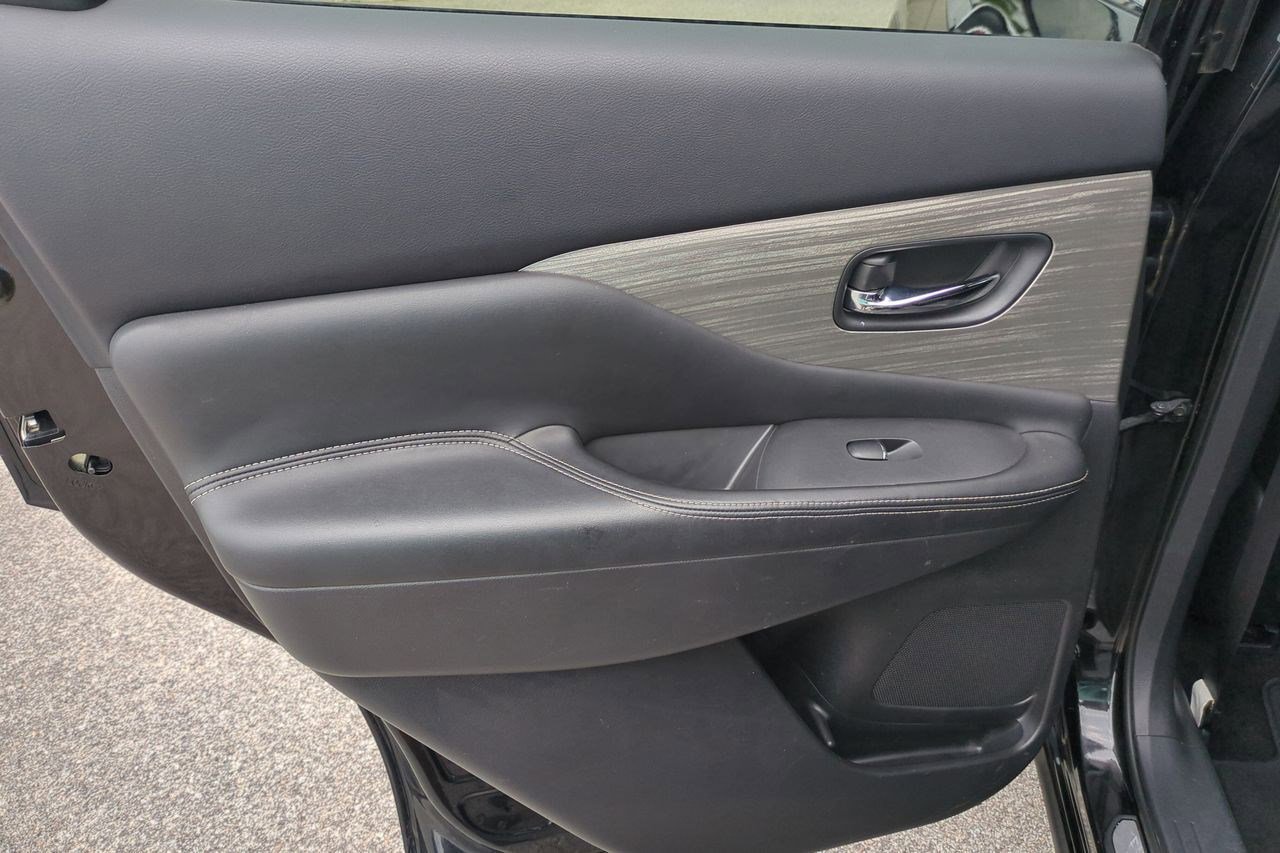 Used 2015 Nissan Murano Platinum w/ Platinum Technology Package AWD/4WD image 29