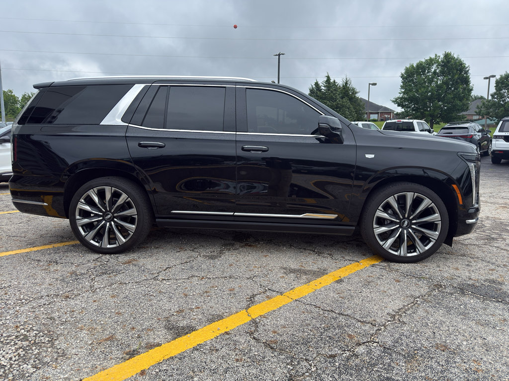 Used 2025 Cadillac Escalade Premium Luxury w/ Touring Package AWD/4WD image 4