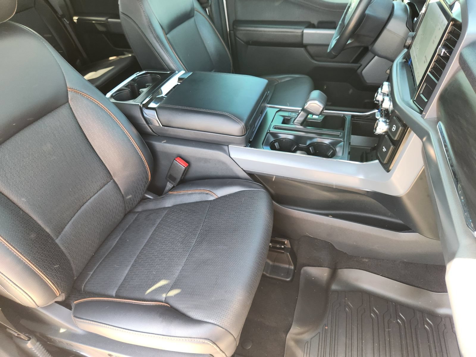 Used 2024 Ford F150 Lariat w/ Bed Utility Package AWD/4WD image 16