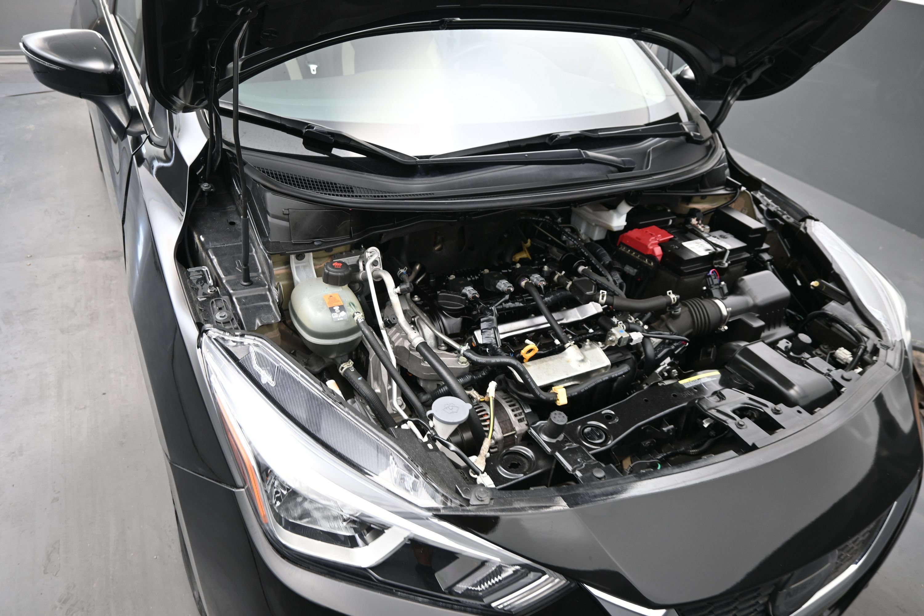 Used 2021 Nissan Versa SV FWD image 21