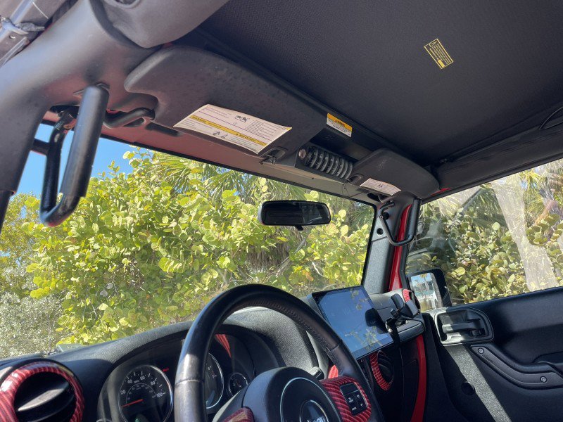 Used 2017 Jeep Wrangler Unlimited Sport w/ Connectivity Group AWD/4WD image 11