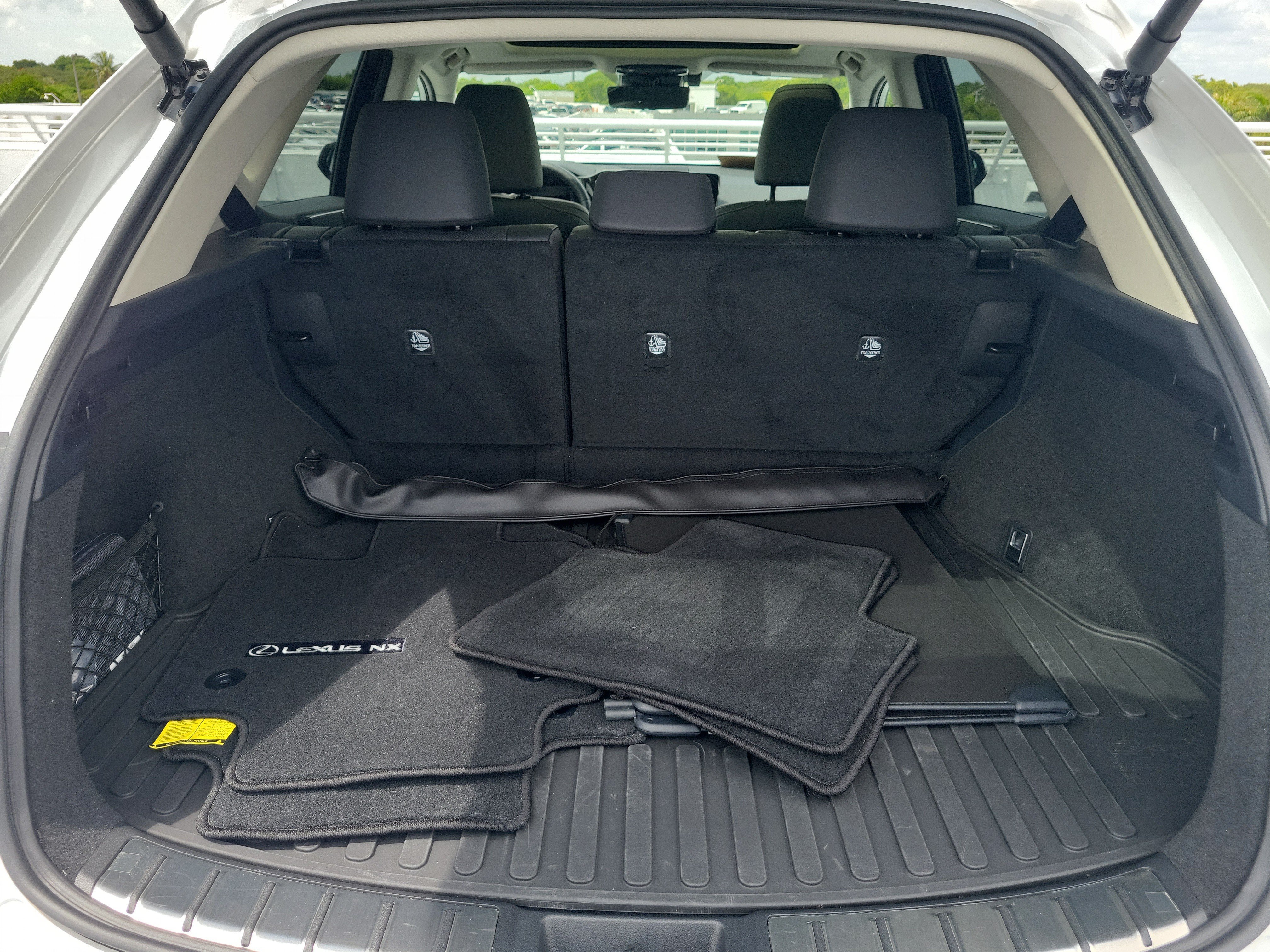 Used 2025 Lexus NX 350h AWD w/ Accessory Package (2T) image 9