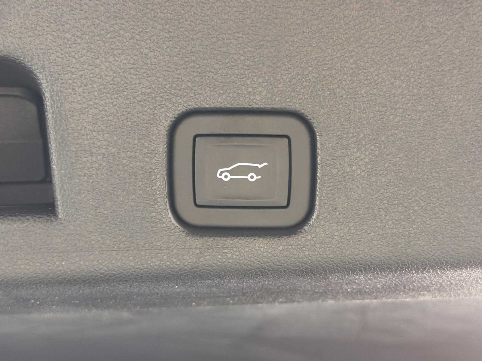 Used 2025 Buick Enclave Sport Touring w/ Power Package FWD image 19