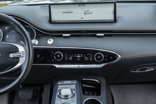 Used 2023 Genesis GV70 2.5T AWD/4WD image 25