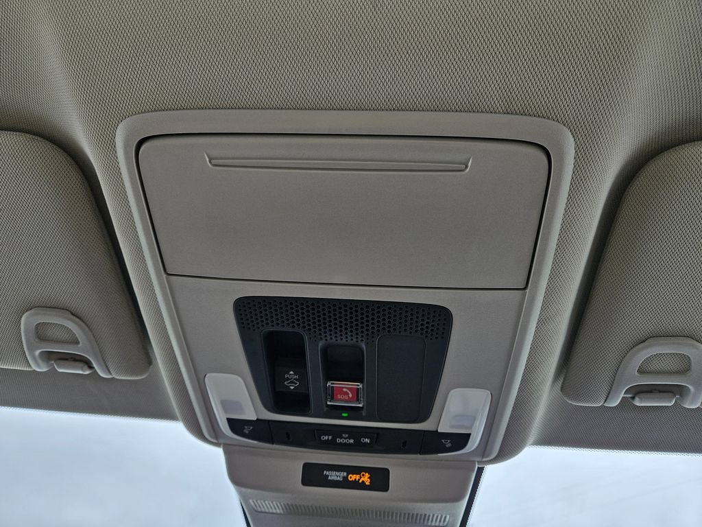 Used 2025 Honda Accord SE image 19