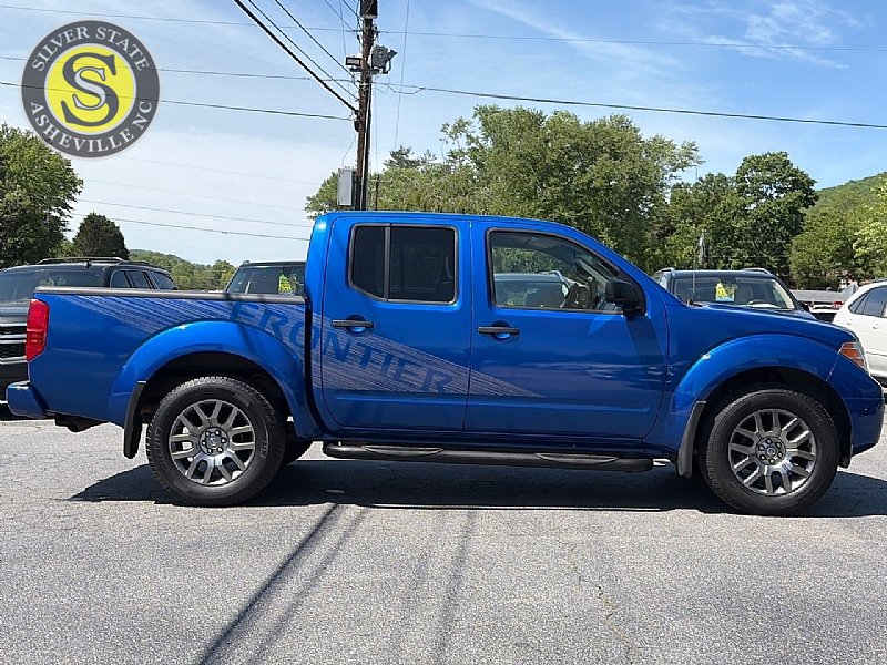 Used 2012 Nissan Frontier SV w/ Sport Appearance Pkg AWD/4WD image 7