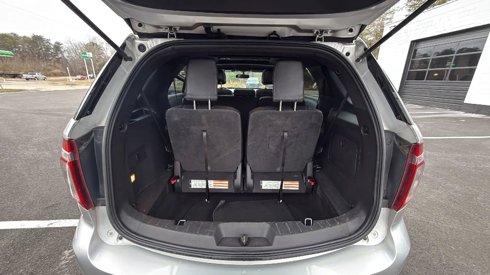 Used 2015 Ford Explorer XLT w/ Equipment Group 202A image 49