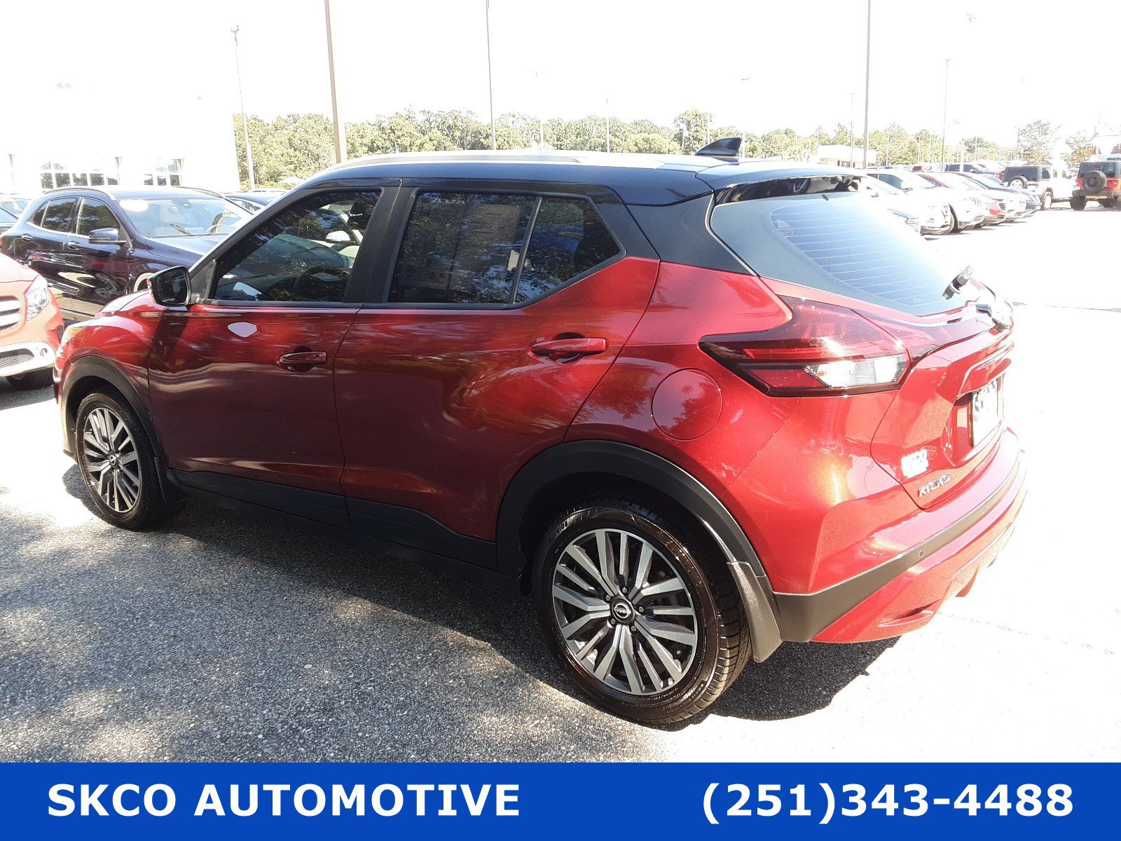 Used 2022 Nissan Kicks SV FWD image 3