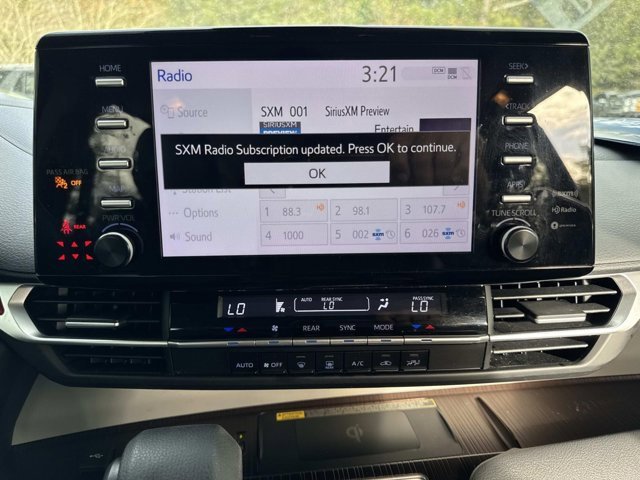 Certified 2023 Toyota Sienna LE w/ LE Plus Package image 25