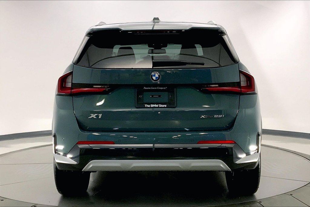 New 2026 BMW X1 xDrive28i w/ Technology Package AWD/4WD image 3
