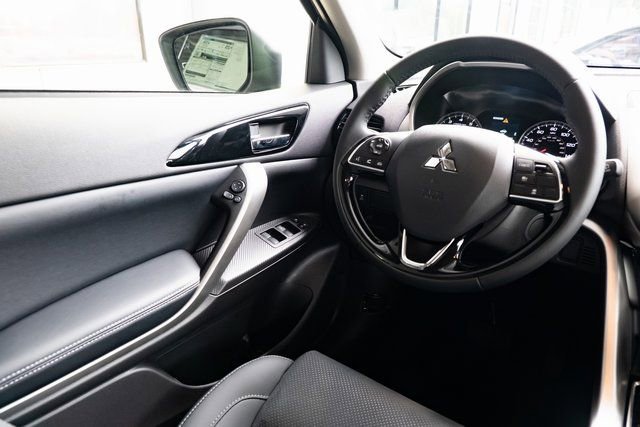 New 2026 Mitsubishi Eclipse Cross SE image 11
