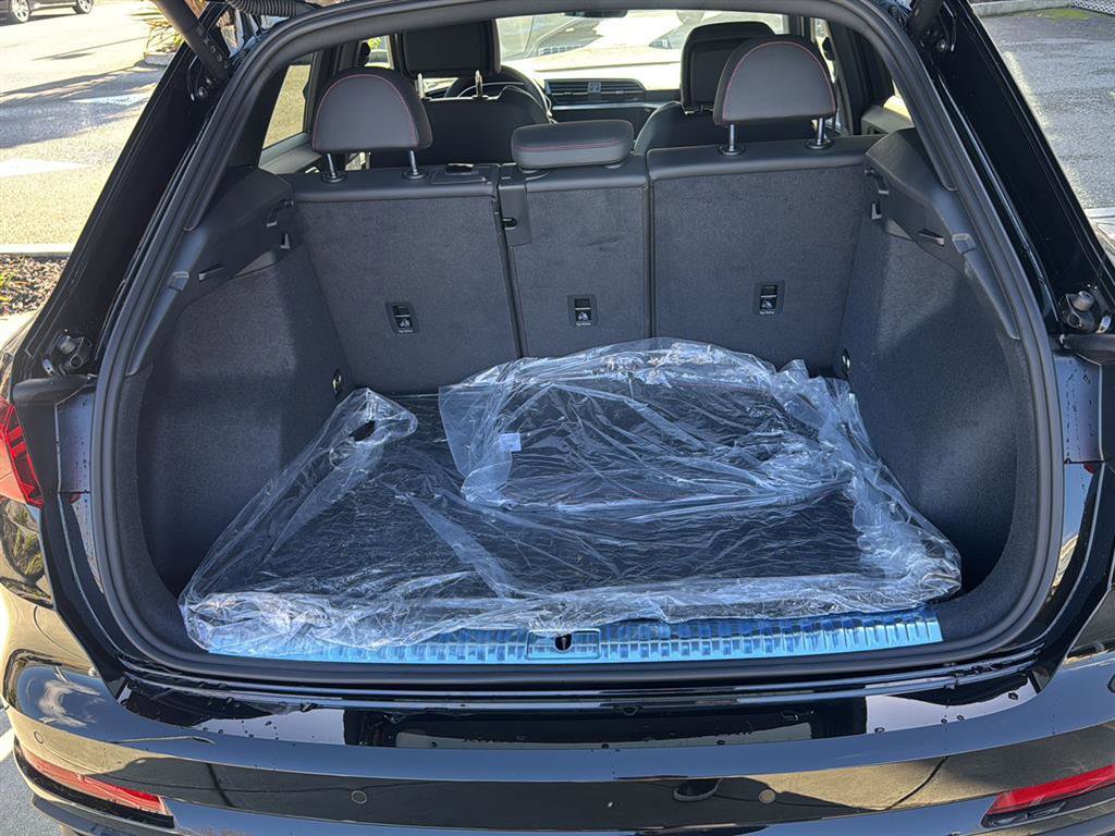 Used 2025 Audi Q3 2.0T Premium Plus w/ Premium Plus Package image 17