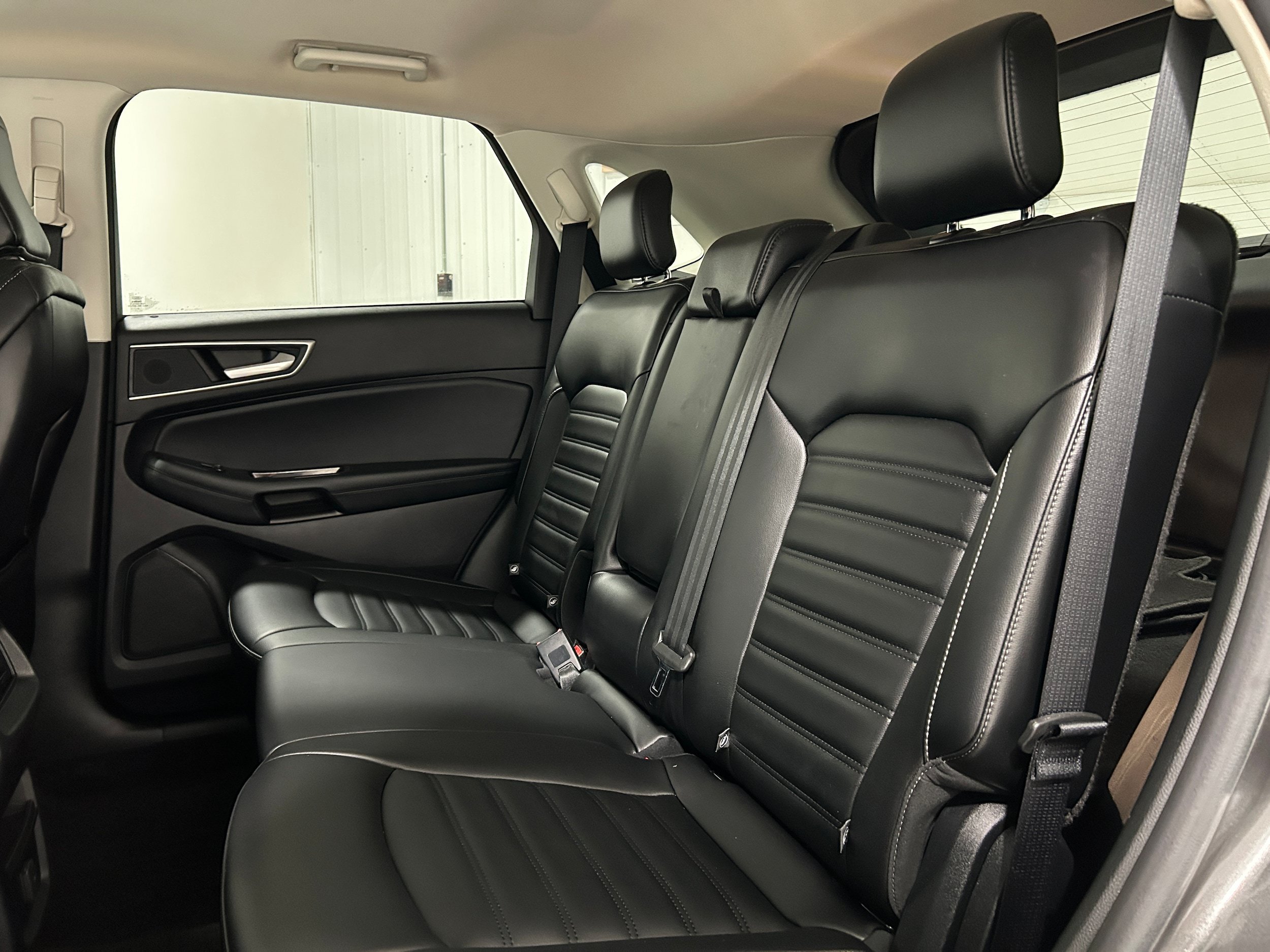 Used 2020 Ford Edge SEL AWD/4WD image 28