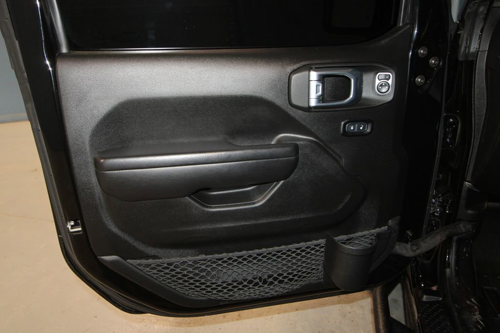 Used 2021 Jeep Wrangler Sport S image 5