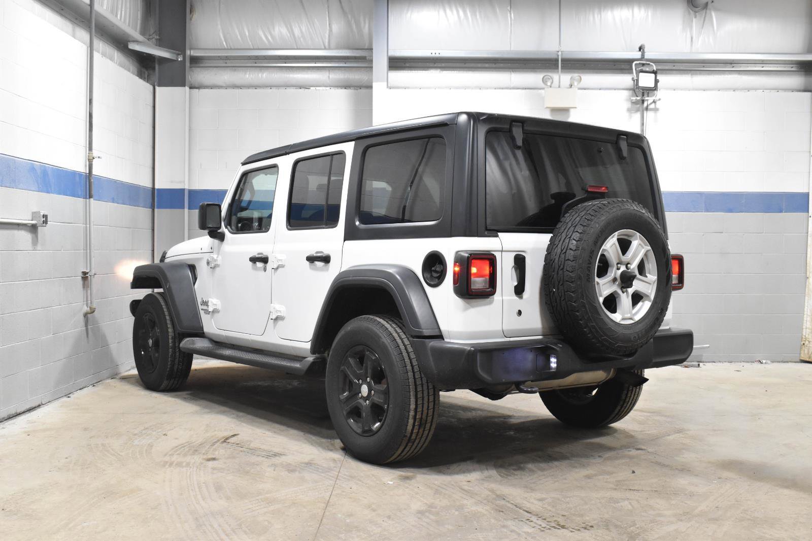 Used 2020 Jeep Wrangler Unlimited Sport S image 20
