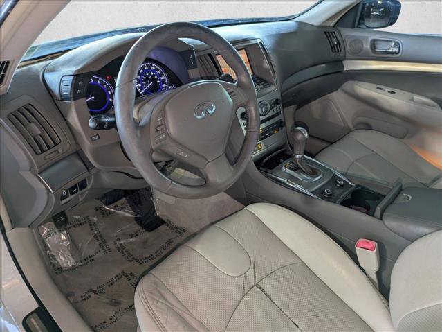 Used 2011 INFINITI G25 Journey RWD image 10