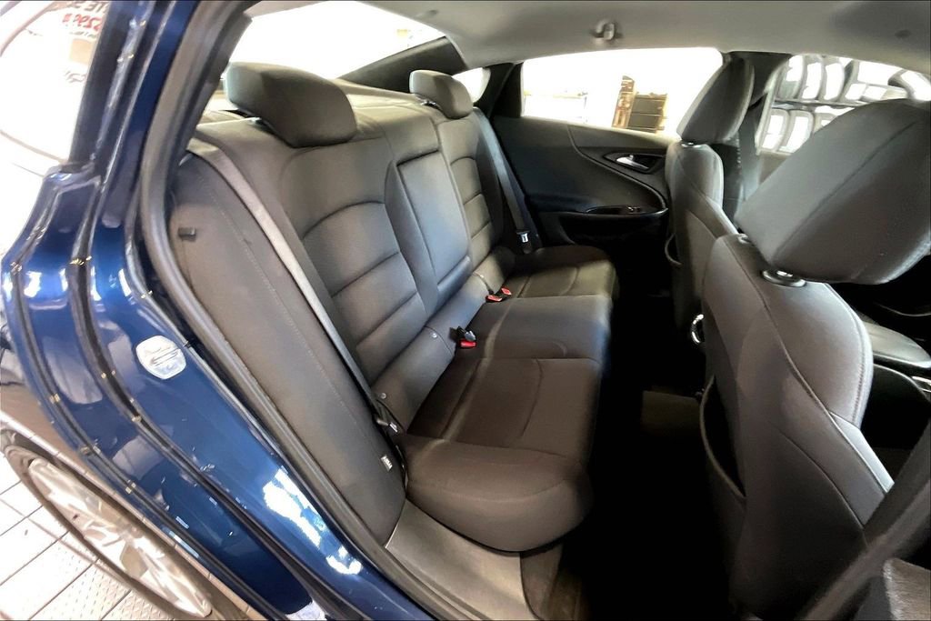 Used 2021 Chevrolet Malibu LT image 15