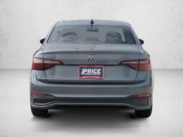 Used 2022 Volkswagen Jetta S image 7