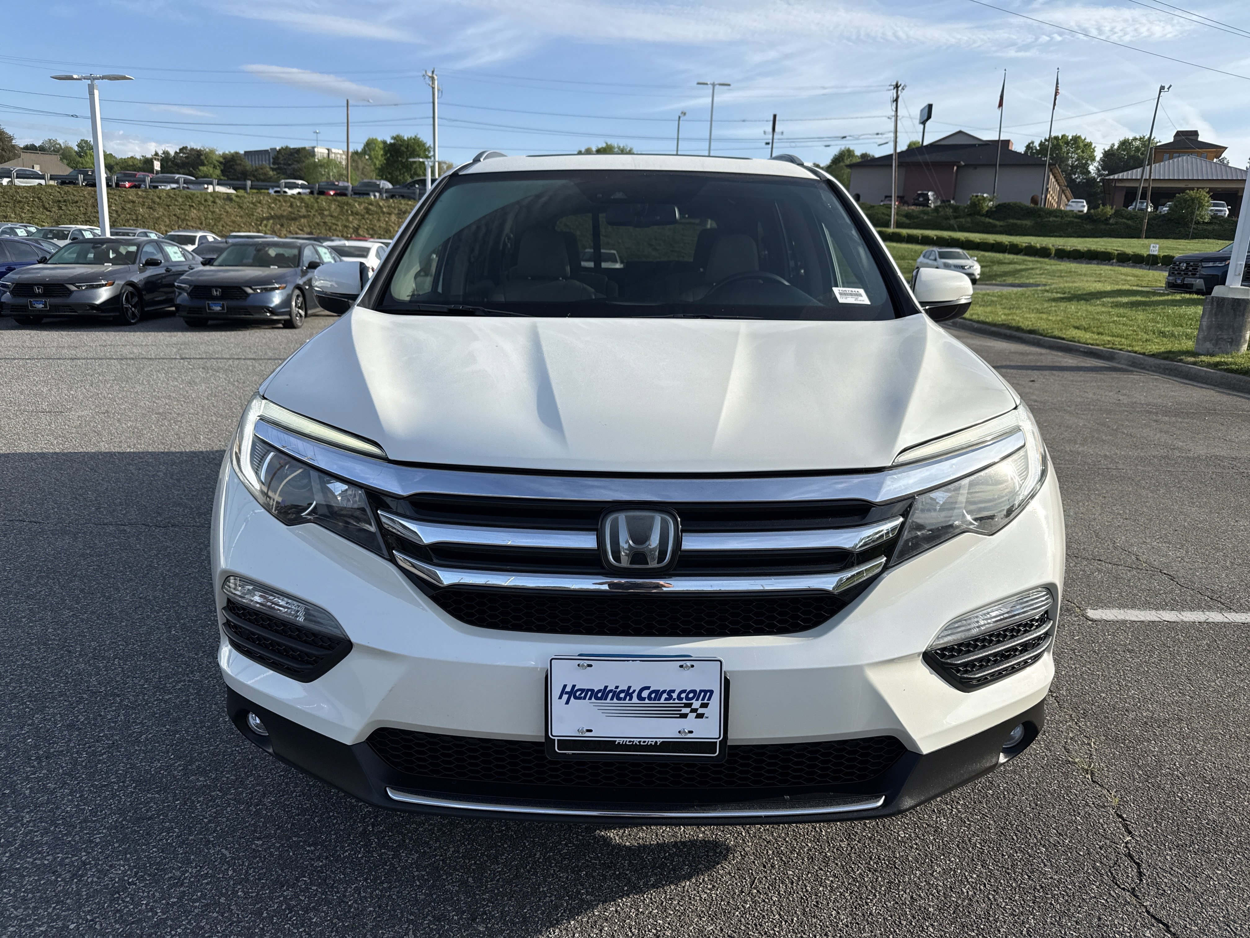 Used 2018 Honda Pilot Elite image 3