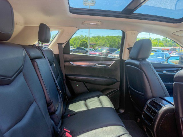 Used 2017 Cadillac XT5 Luxury w/ LPO, Wheel Lock Package FWD image 14