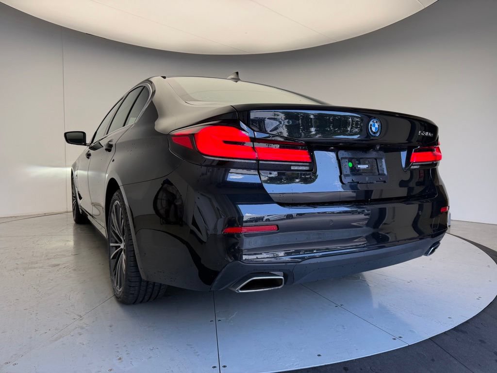 Used 2023 BMW 530e RWD image 4