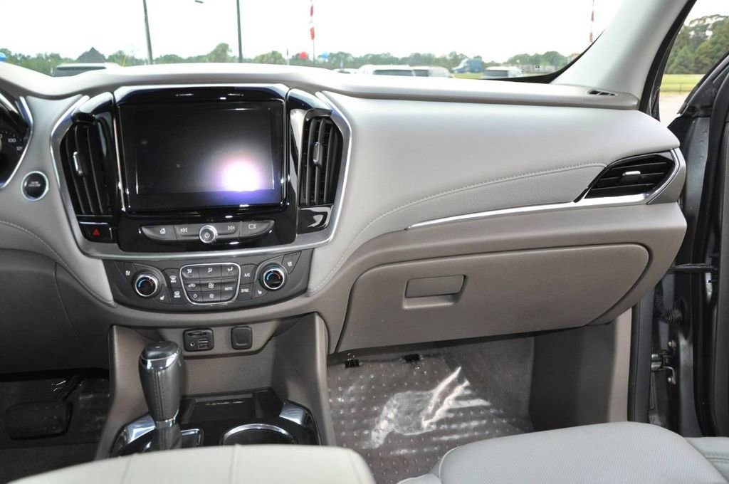 Used 2020 Chevrolet Traverse Premier image 20